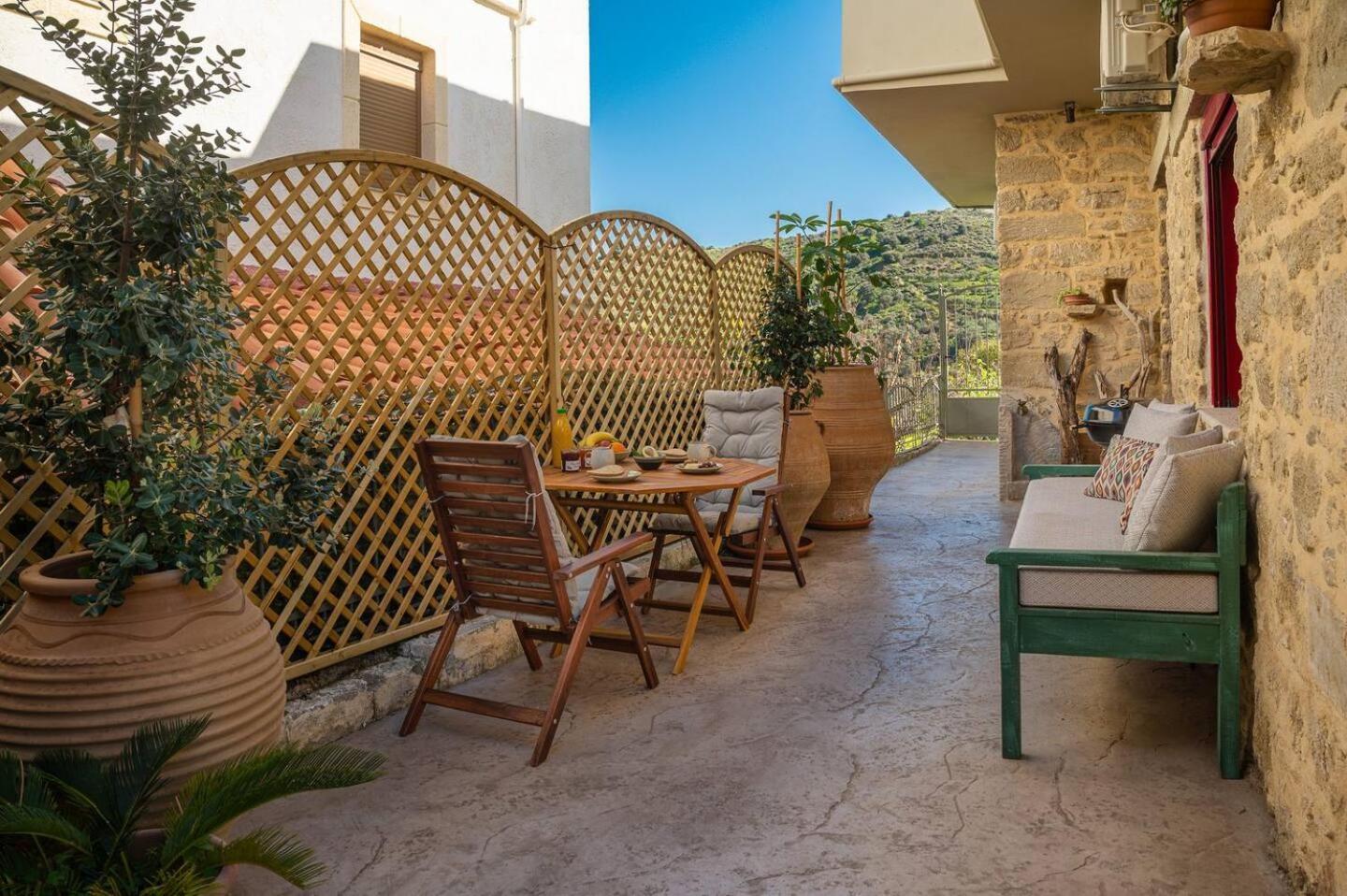 Physis Country House 2 Near Matala Beach & Faistos Kouses ภายนอก รูปภาพ