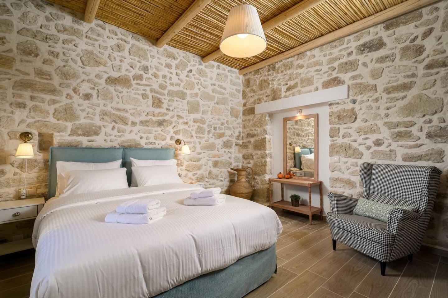 Physis Country House 2 Near Matala Beach & Faistos Kouses ภายนอก รูปภาพ