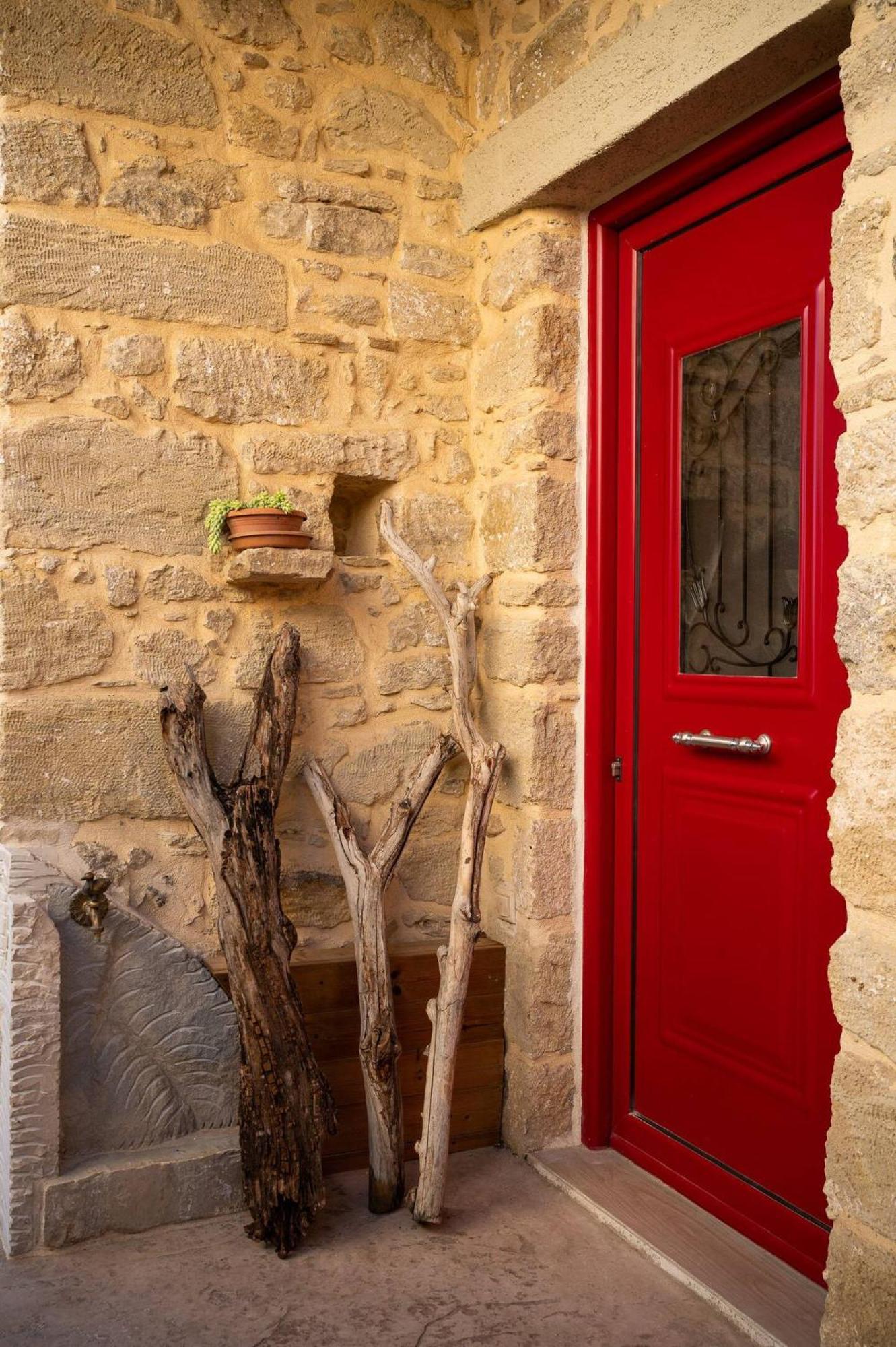 Physis Country House 2 Near Matala Beach & Faistos Kouses ภายนอก รูปภาพ